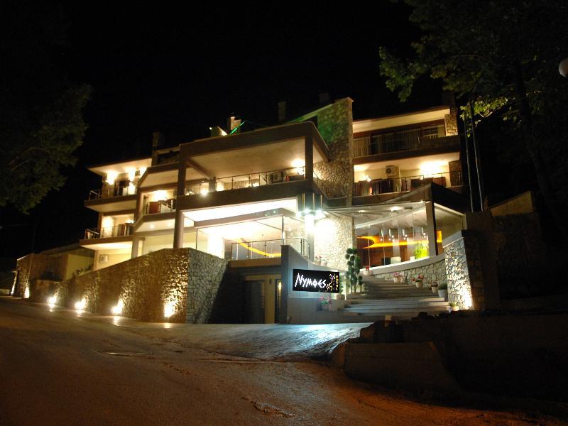 Nymfes Hotel Loutraki  Exterior photo
