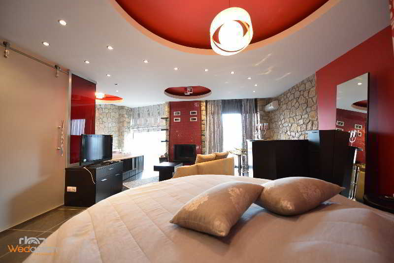 Nymfes Hotel Loutraki  Exterior photo