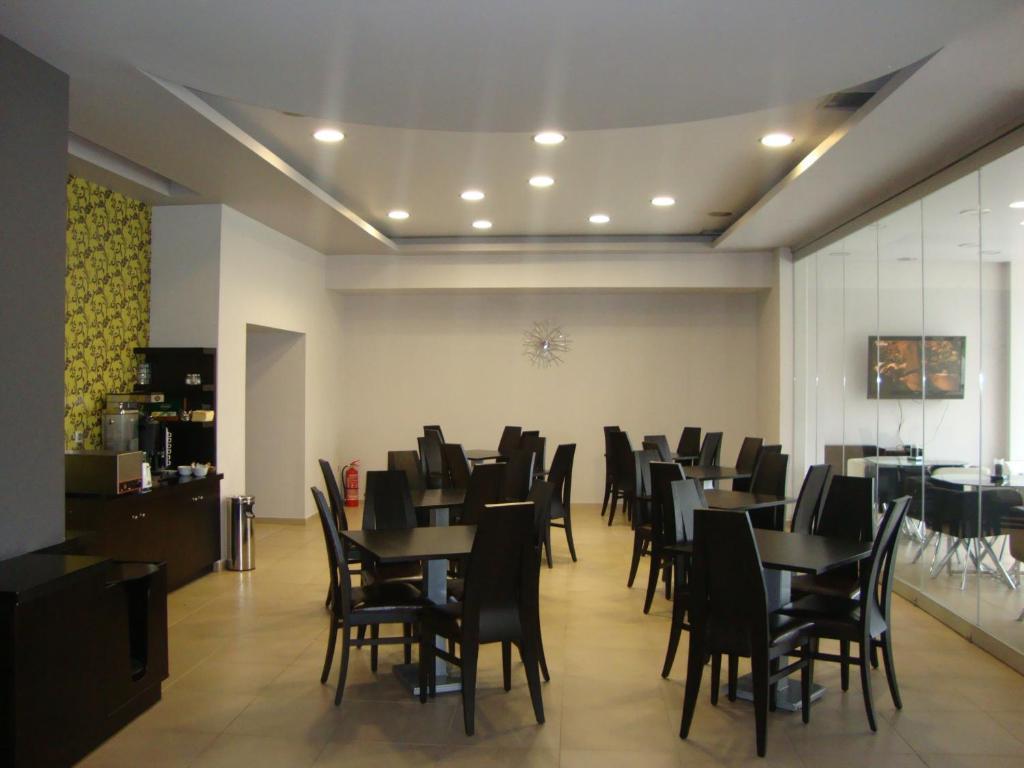 Nymfes Hotel Loutraki  Exterior photo